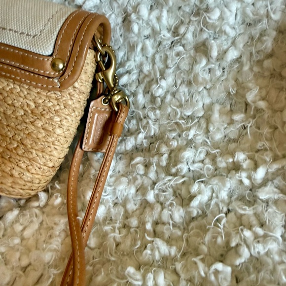 Coach Legacy Straw Summertime Clutch Wristlet Bag Natural Leather - Picture 3 of 6